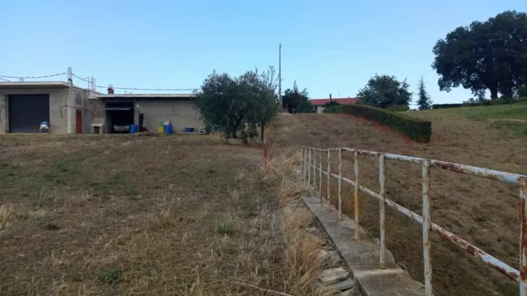 Aed - Warehouse with Workshop in Lanciano