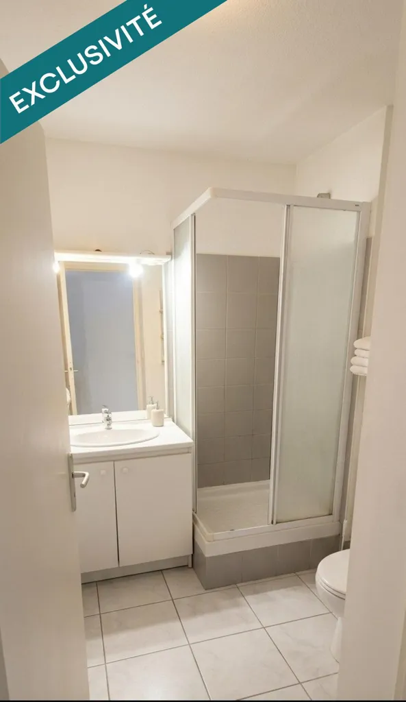 Salles de bain - Studio avec Terrasse à Venelles