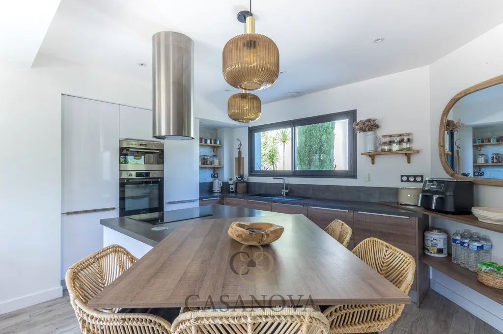 Köök - Contemporary Villa with Pool in Saint-Jean-de-Cornies