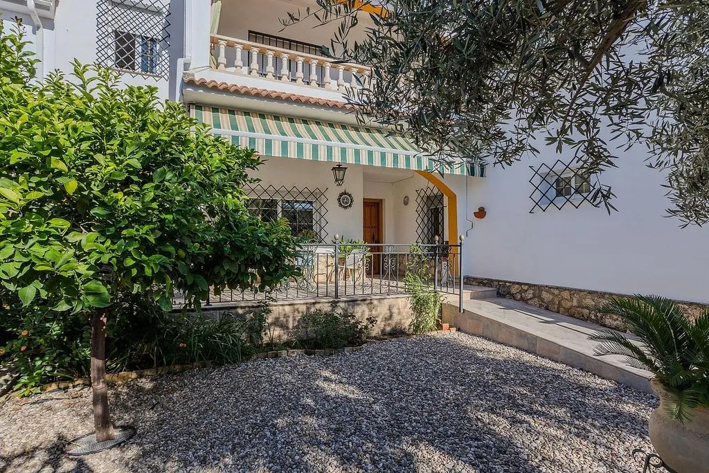 Terrazza - Luxury House with Pool in Cordova
