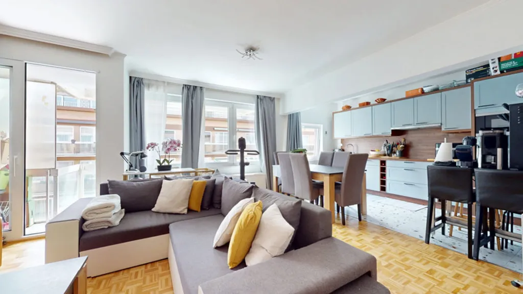 Elutuba - Renovated Flat with Terrace in Kraainem