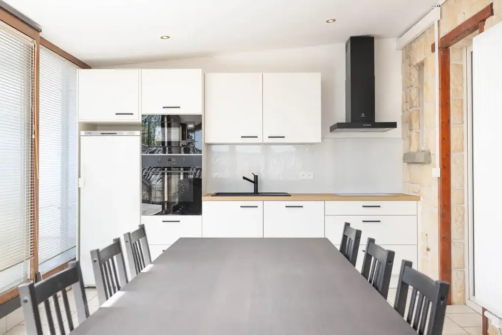 Maison 7 pièces à Waterloo