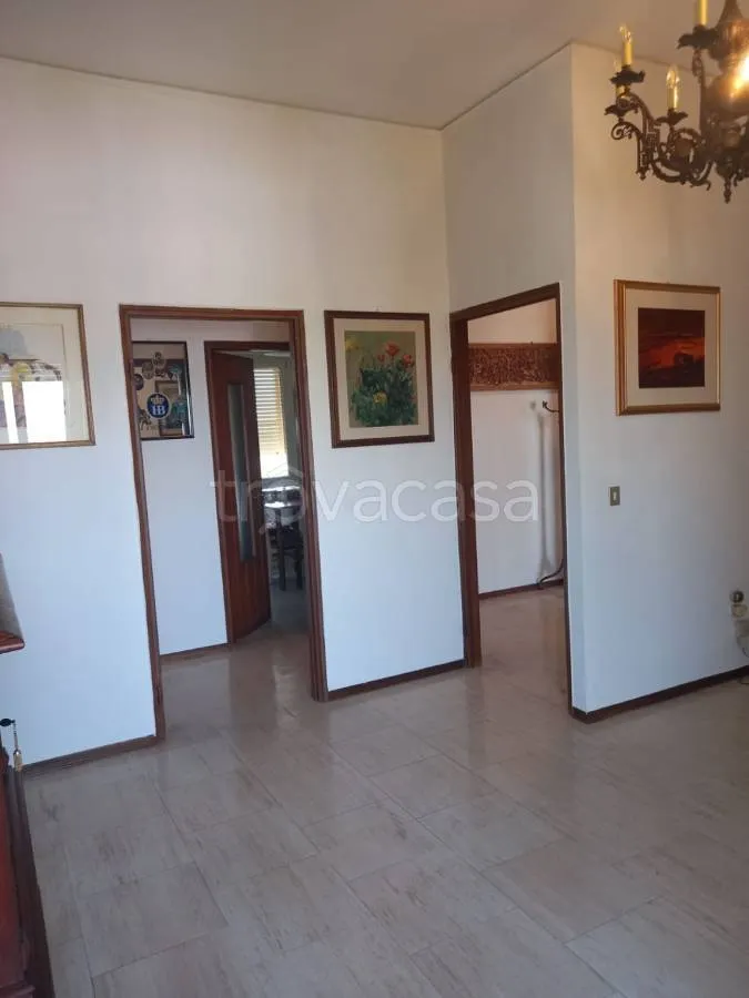 Elutuba - Penthouse Apartment with Balcony in Ravenna
