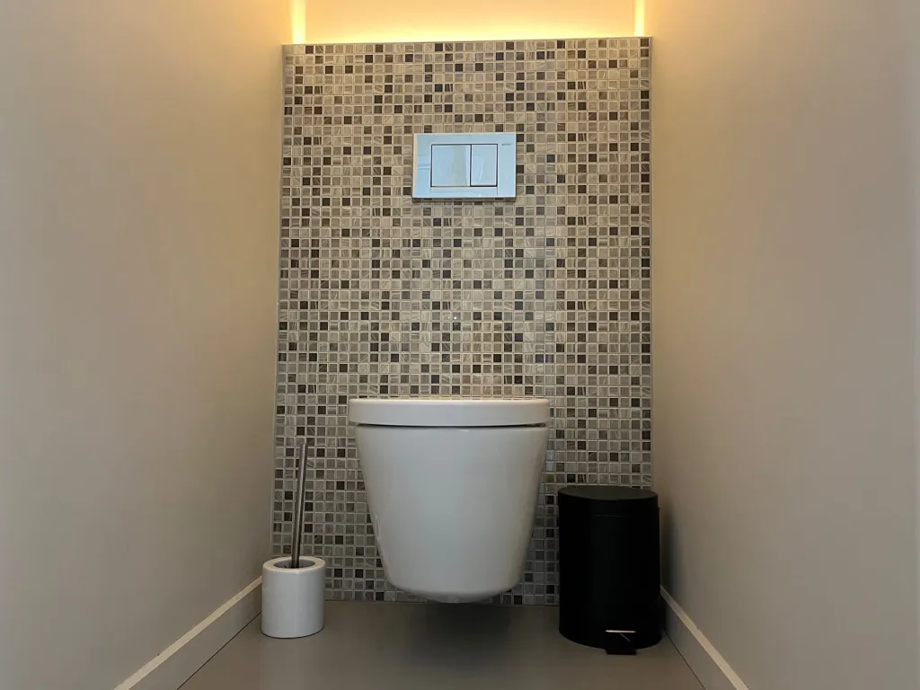 Bathrooms - House with Garden in Duffel