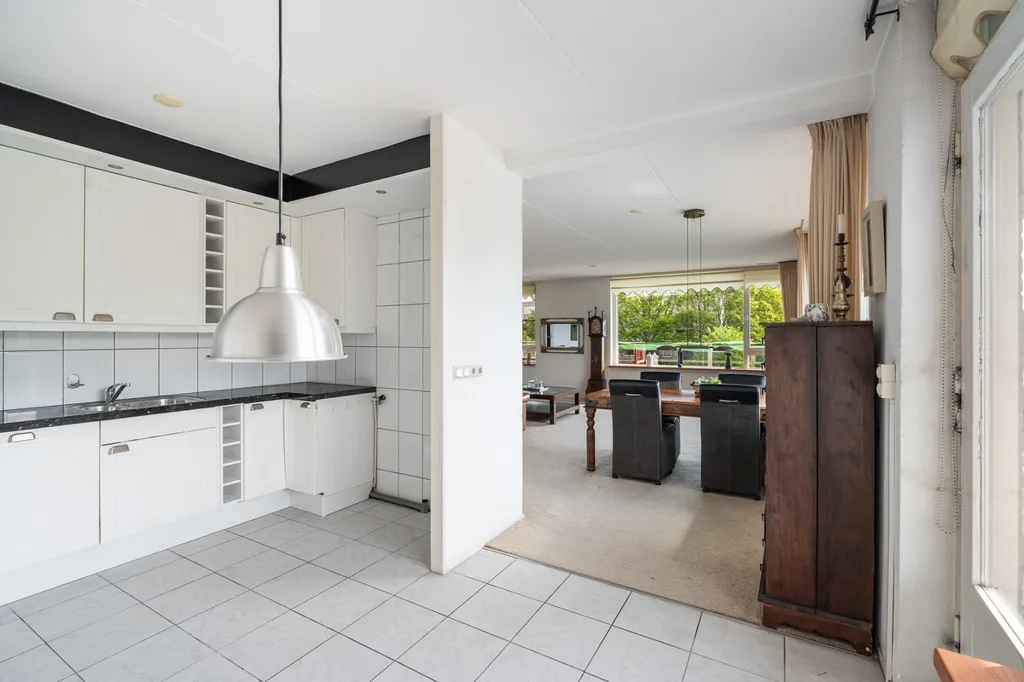 Köök - 3-Bedroom Apartment with Water View in Maassluis