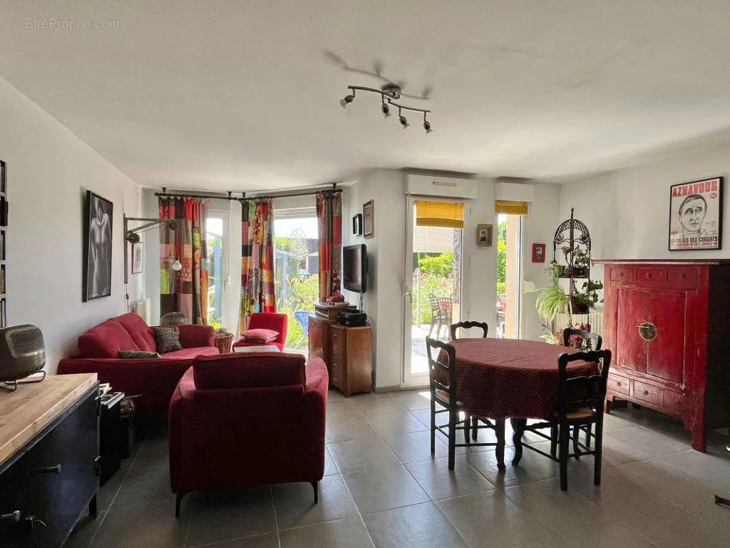 Living Room - Charming House with Balcony in Argences Centre