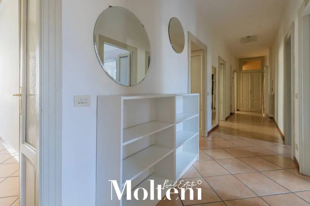 Hallway - Apartment with Double Exposure in Lecco
