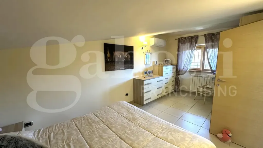 Chambres - Apartment with Balcony in Via Anagnina, Rome