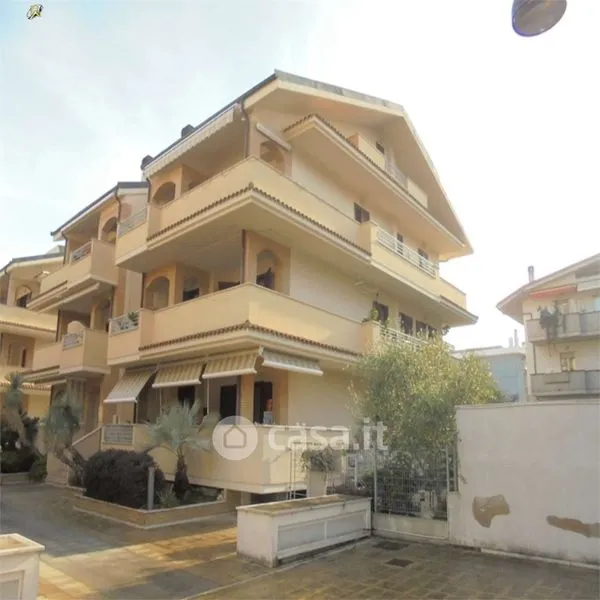 Esterno - Triplex with Balcony in Silvi