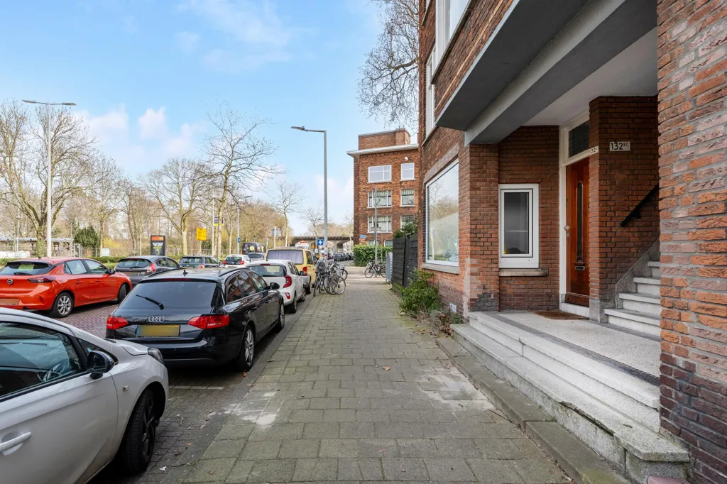 Extérieur - Light Double-Storey Flat with Balcony in Rotterdam-Noord