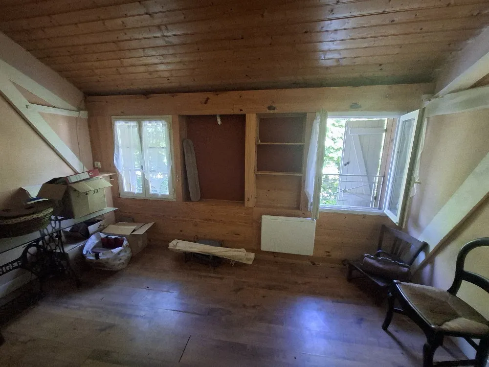 Toad - House with Independent Flat in Terrasson