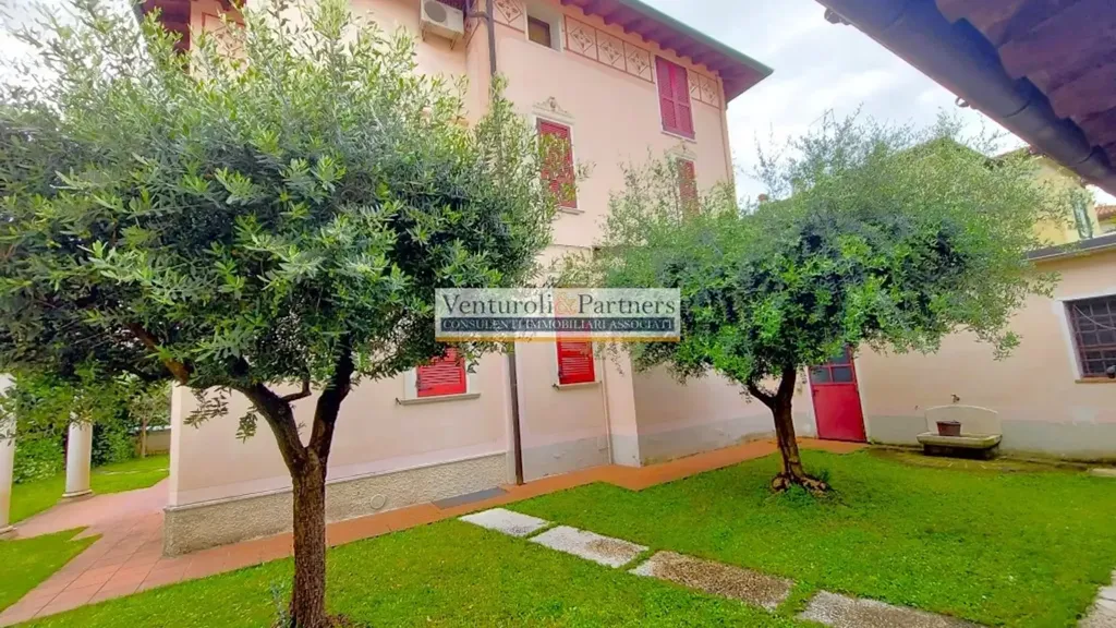 Jardin - Liberty Villa with Terraces in Brescia