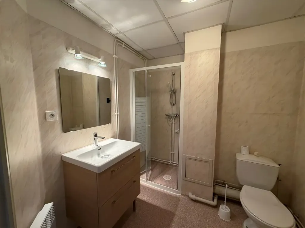 Salles de bain - Appartement T2 avec Balcon à Muret