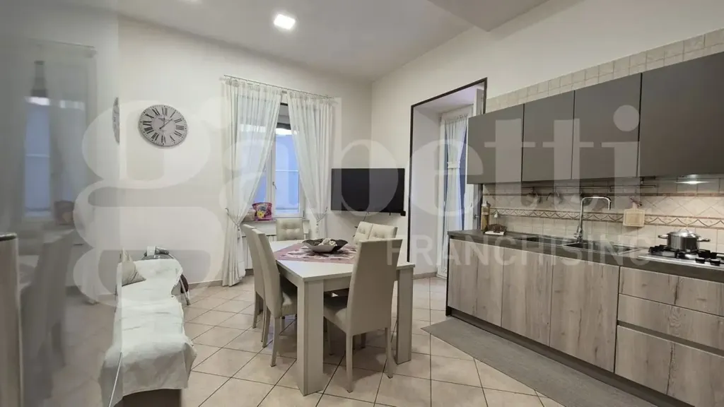 Köök - Renovated Flat with Terrace in Bagnoli