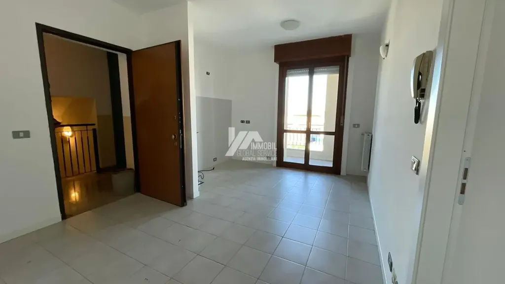 Entrée - Modernised Two-Bedroom Apartment in Brescia
