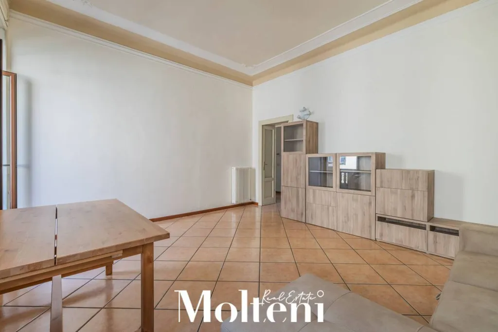Living Room - Apartment with Double Exposure in Lecco