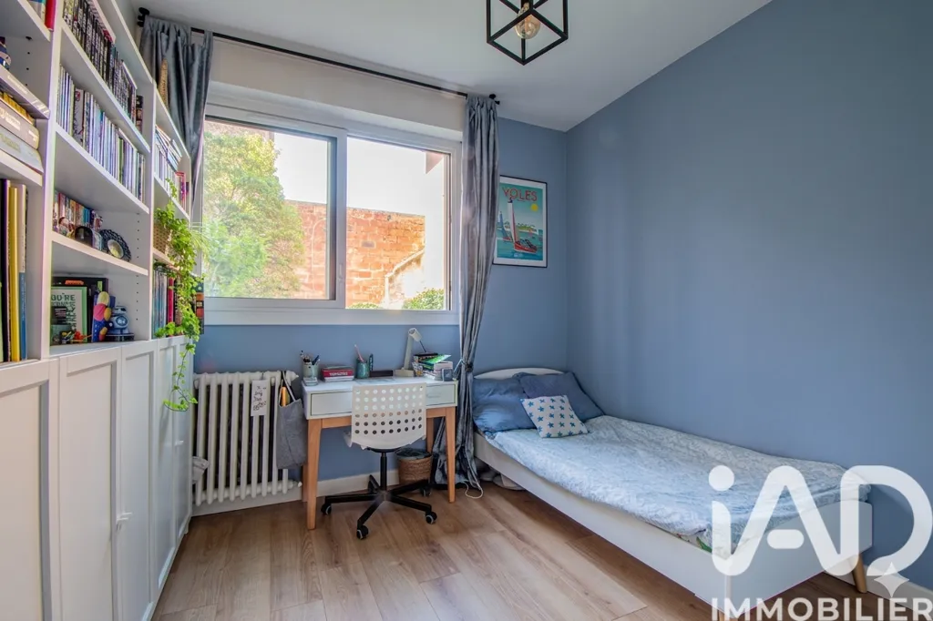 Camere da letto - Quiet 2-Bed Flat with Garden View in Montrouge