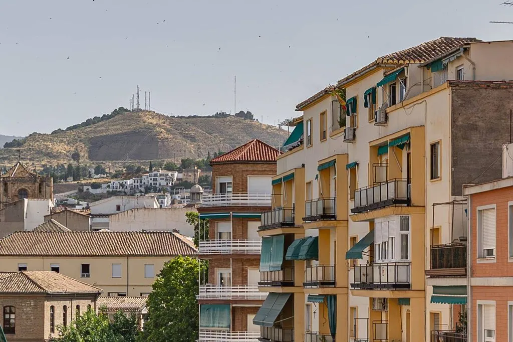 Rõdu - Luxury Flat with Balcony in Gran Capitán, Granada