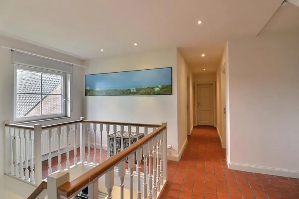 Pièces - Villa Spacieuse avec Terrasse à Waterloo