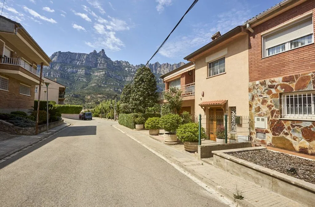 Extérieur - Chalet with Terraces in Monistrol de Montserrat