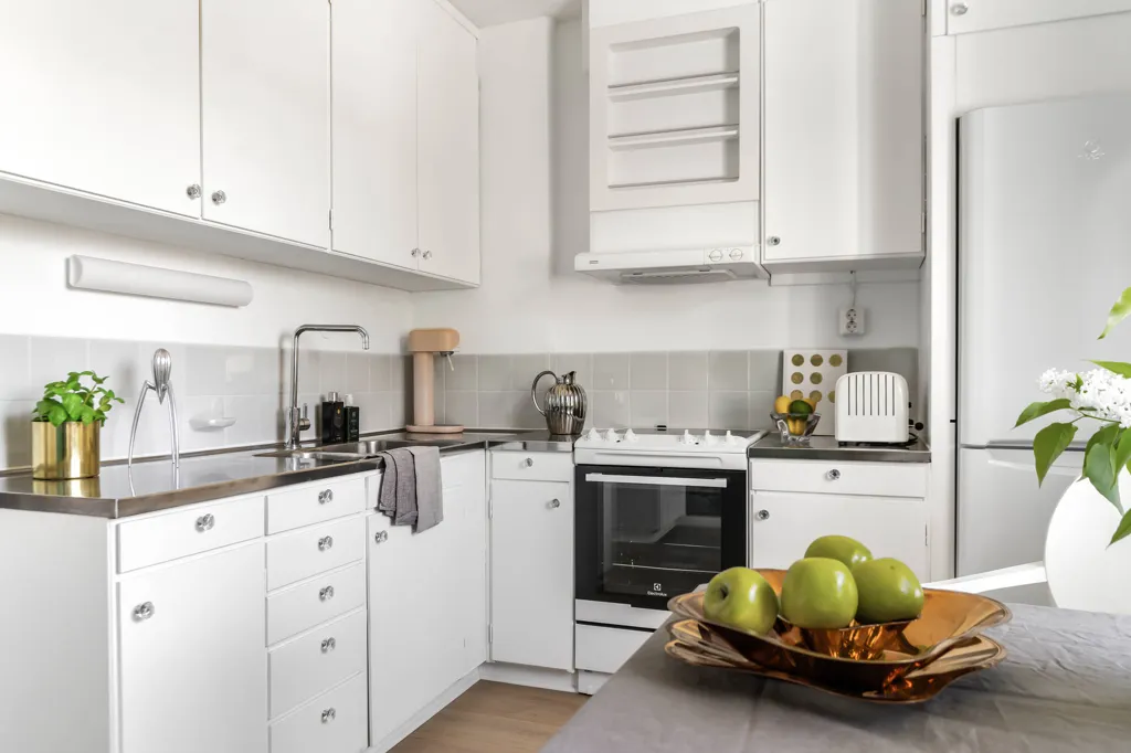 Cucina - Renovated Apartment with West-Facing Balcony in Sölvesborg