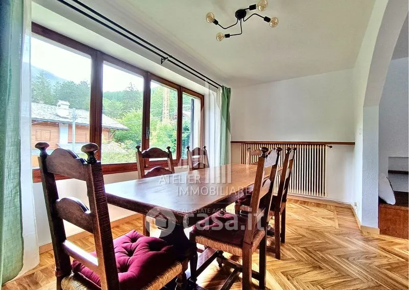 Söögituba - Historic Villa Apartment in Courmayeur Centre