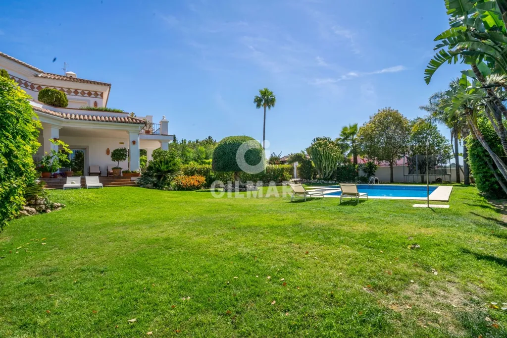 Aed - Luxury Villa with Sea View in Benahavís