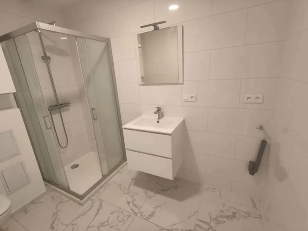 Bagni - Spacious Flat Near Station and Centre