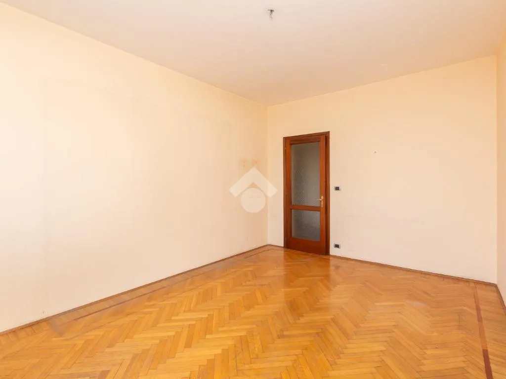 Stanze - Bright 3-Room Apartment with Balcony in Parella