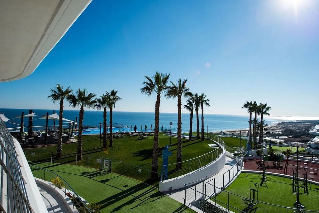 Pool - Apartment with Pool and Sea View in Infinity View