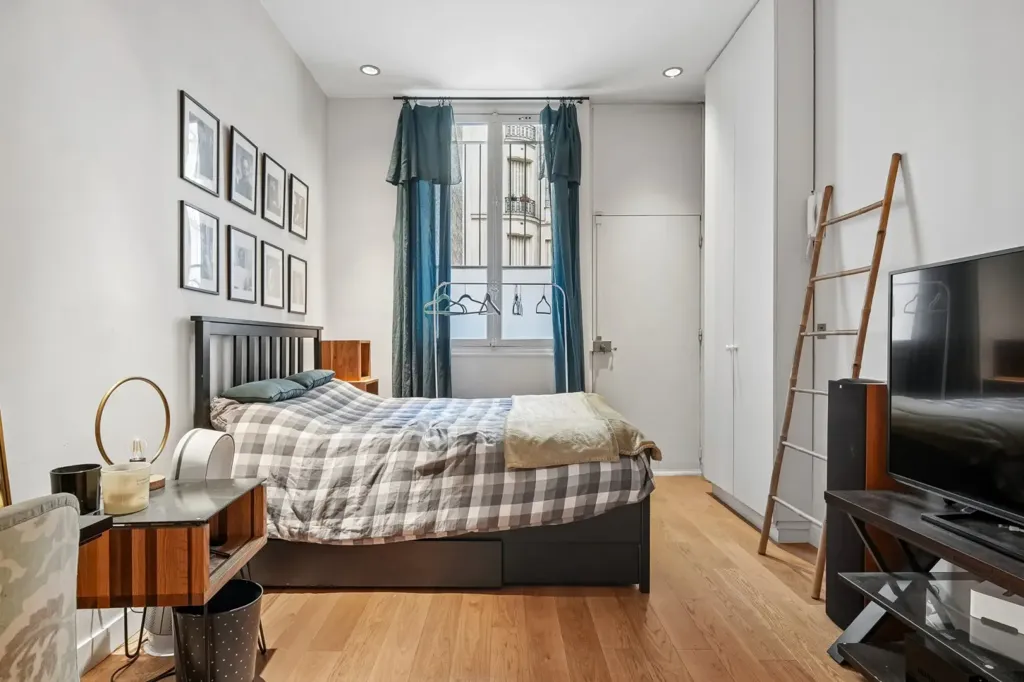 Magamistoad - Haussmannian Flat with Eiffel Tower View in Champs-de-Mars