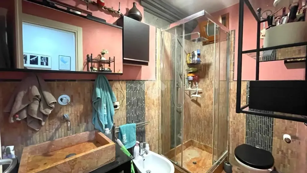 Vannitoad - Fully Furnished Flat with Balcony in Scandicci