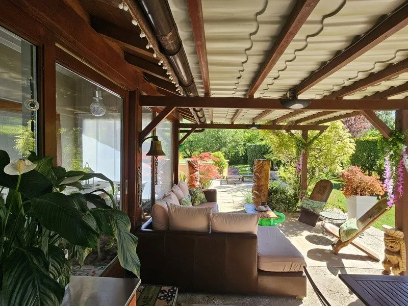 Terrazza - Charming House with Pool in Marcellaz