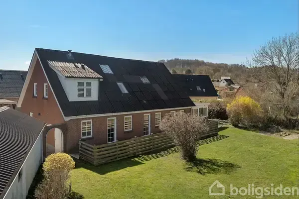 Vue aérienne - Villa with Workshop Space in Kongerslev