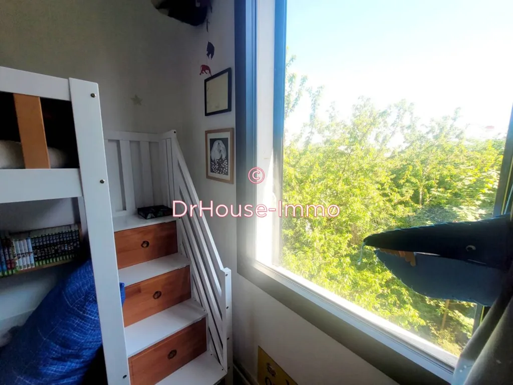 Bedrooms - Charming 5-Piece House in Nantes