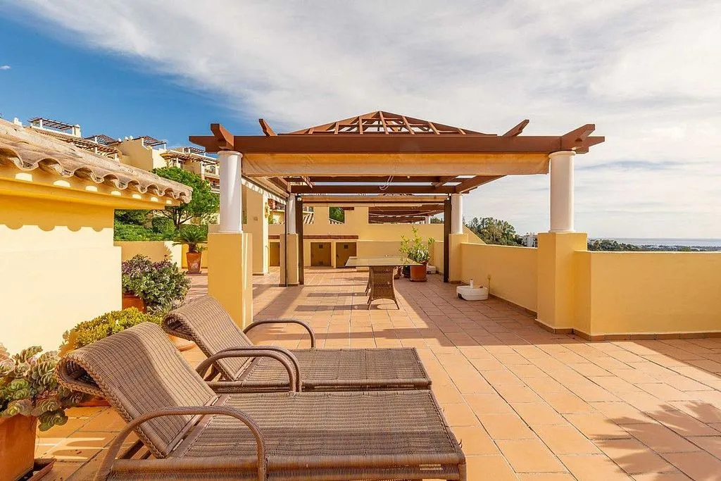 Terrass - Duplex with Golf View in Benahavís