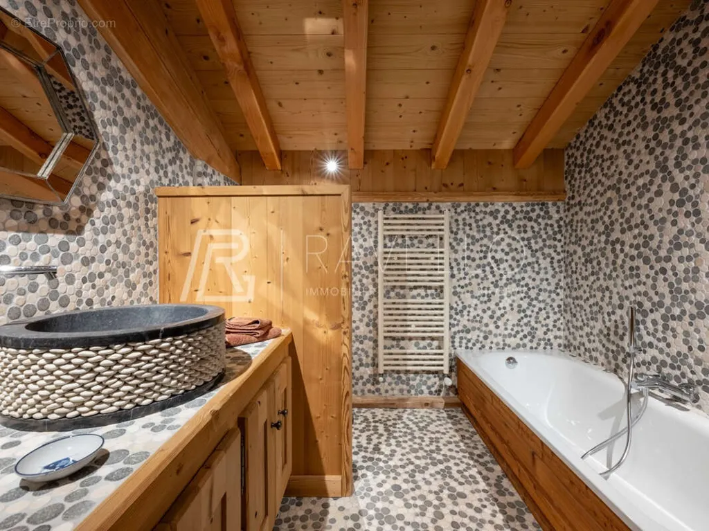 Salles de bain - Chalet avec Vue Panoramique en Val d'Arly