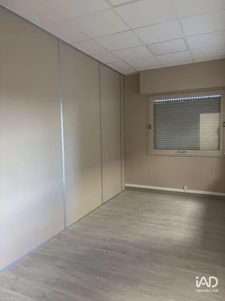 Toad - Commercial Space with Accessibility in Compiègne