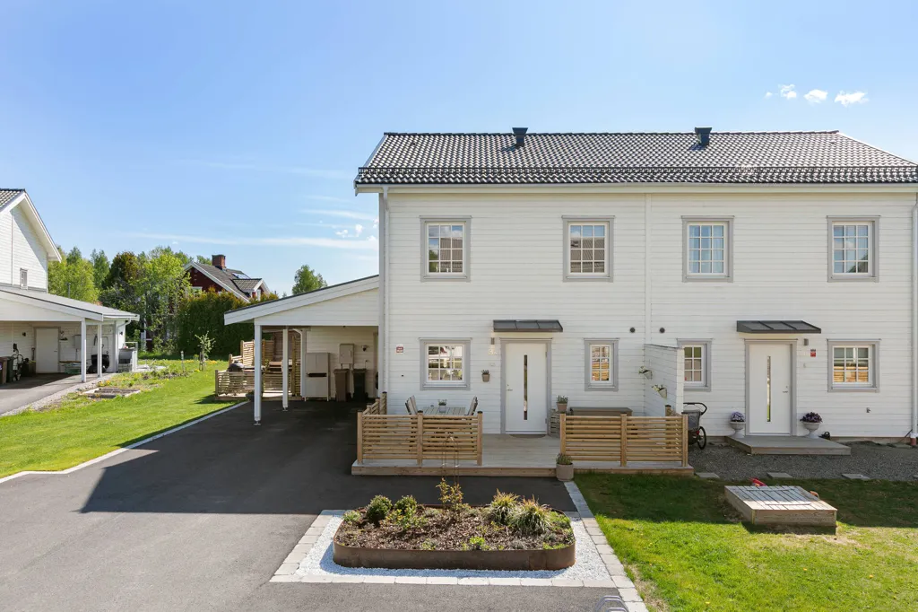 Exterior - Modern Bungalow with Garden in Säljan