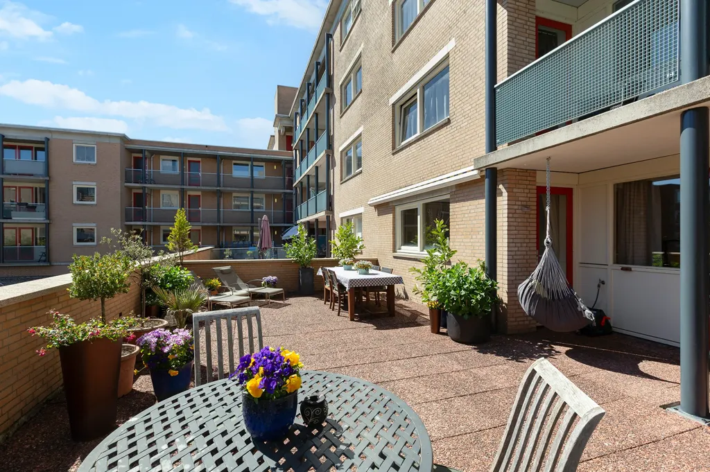 Terrasse - Galerie Flat with Garden in Almere Stad