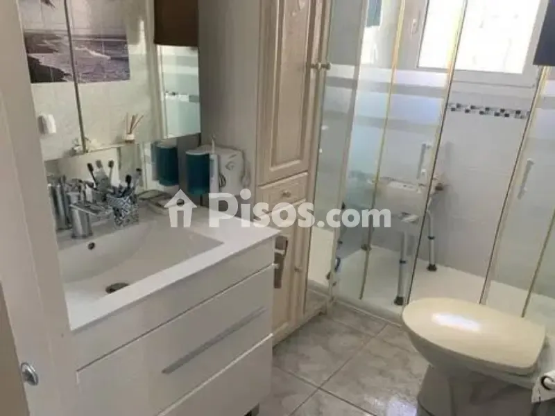 Salles de bain - Maison 3 chambres à ES