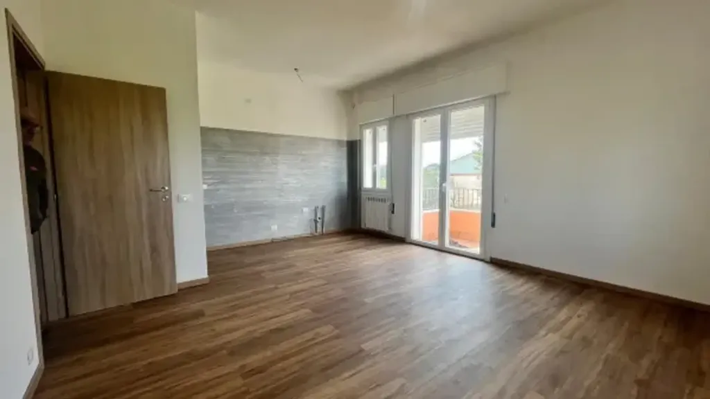 Appartement 4 pièces à IT