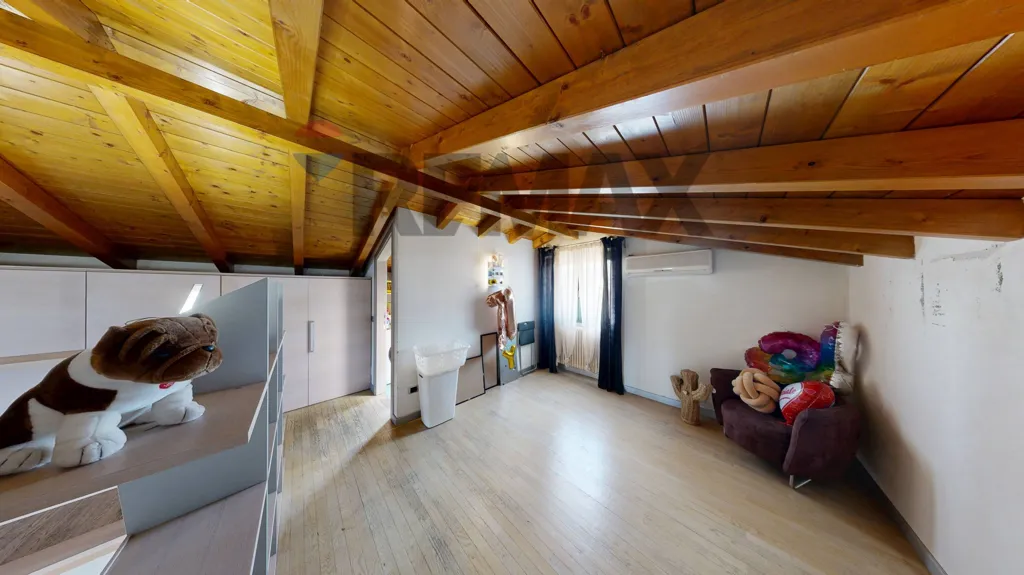 Pièces - Charm Duplex with Veranda in Lentate Sul Seveso