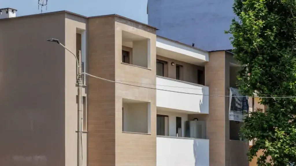 Exterior - New Apartment with Solar Autonomy in Cinisello Balsamo