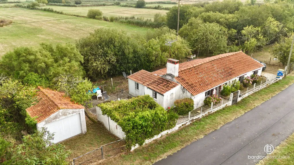 Õhuvaade - Rustic Longère with Garden in Soullans
