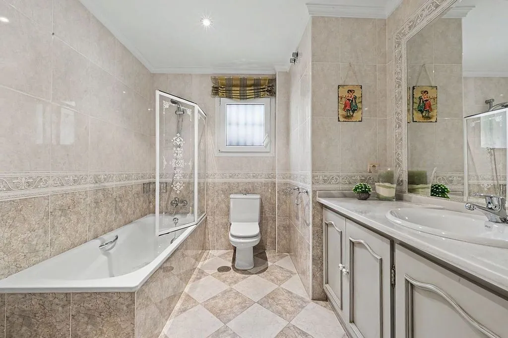 Salles de bain - Andalusian Villa with Pool in La Cala de Mijas
