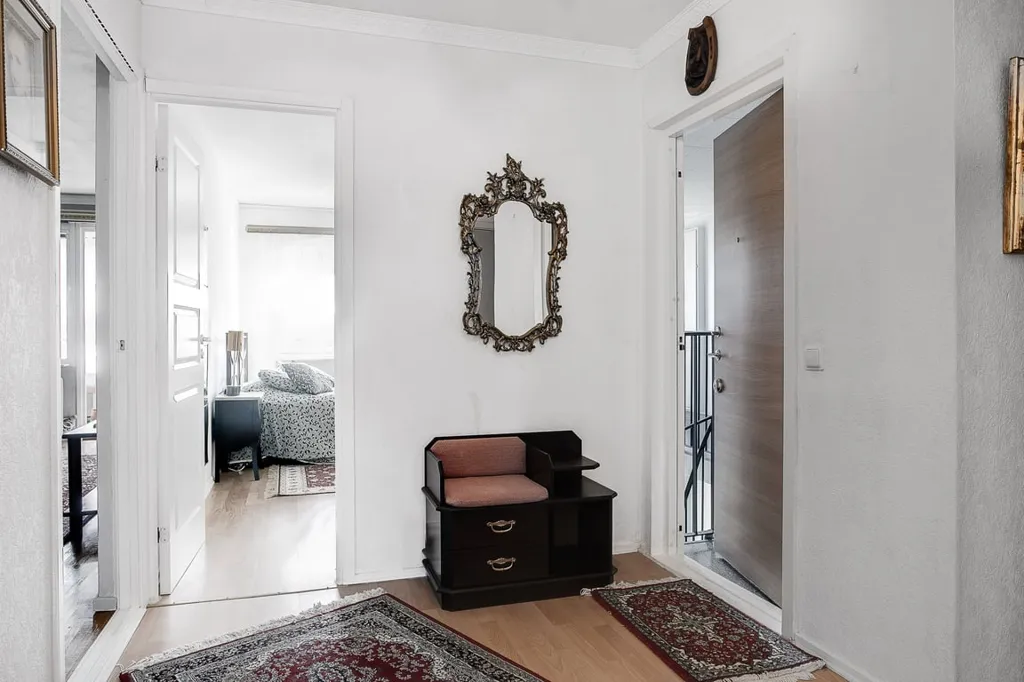 Esik - Renovated Flat with Glass Balcony in Kalmarhus