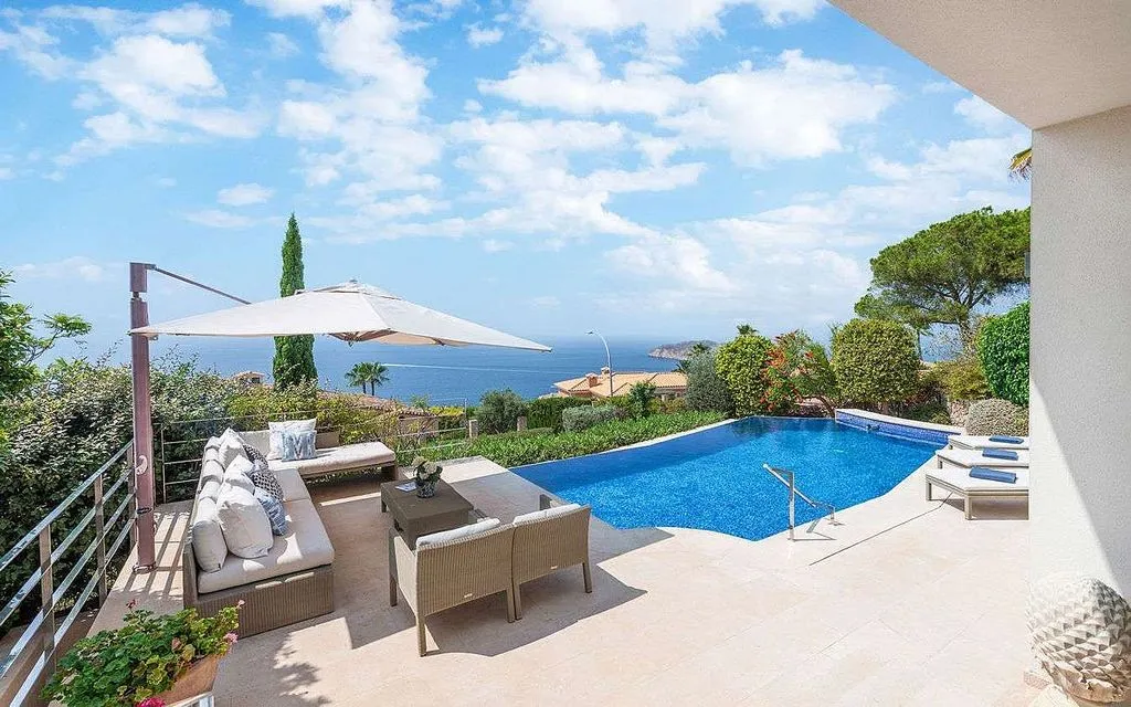 Bassein - Chalet with Pool and Sea Views in Santa Ponça