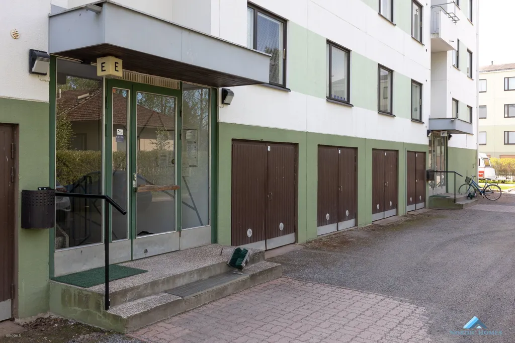 Esik - Modernised Apartment with Balcony in Toijala