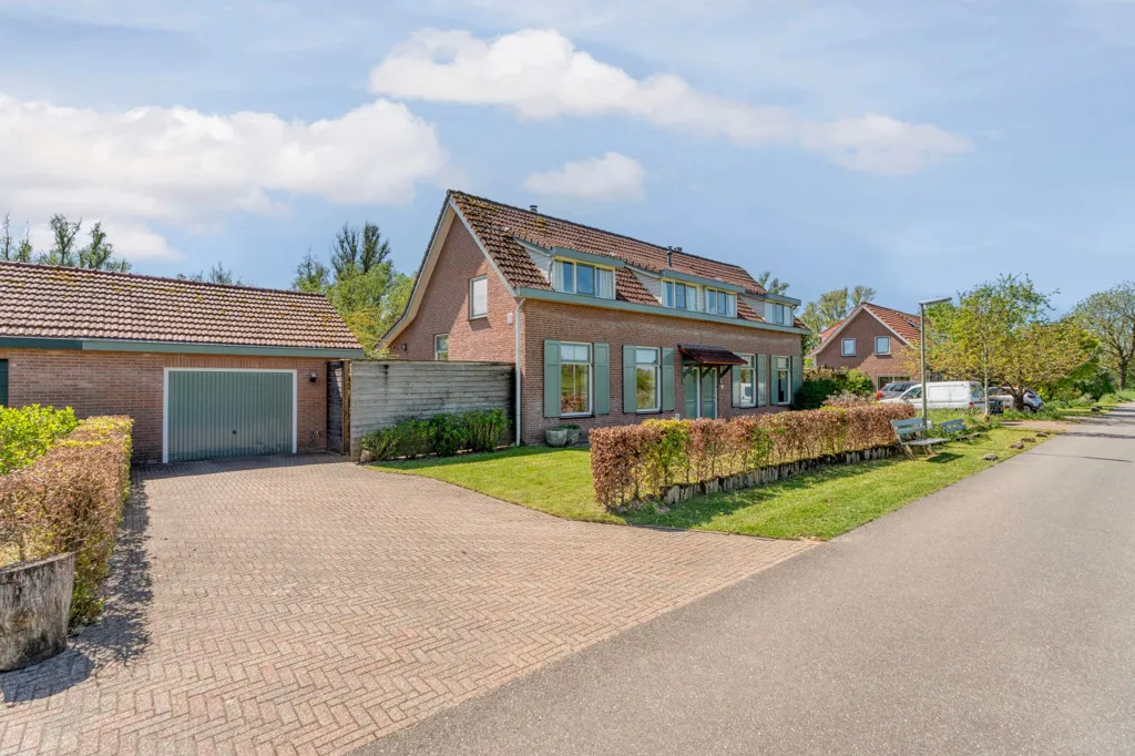 Välivaade - Two-Storey House with Garden in Ooijpolder